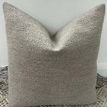 Boucle Pillow 22" Natural