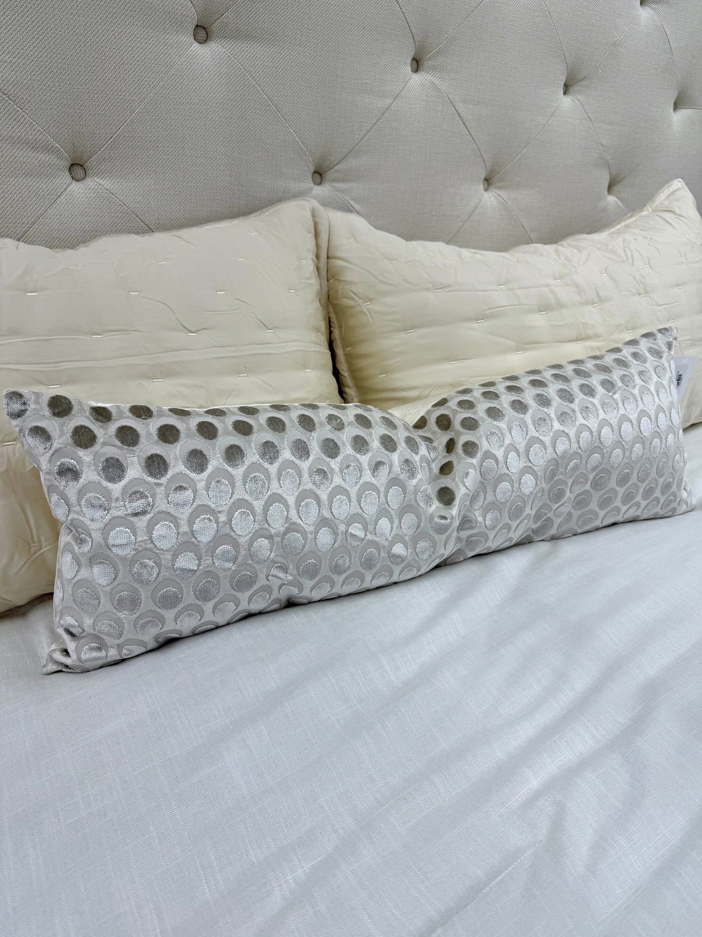 Silver Dot Lumbar 12"x36"