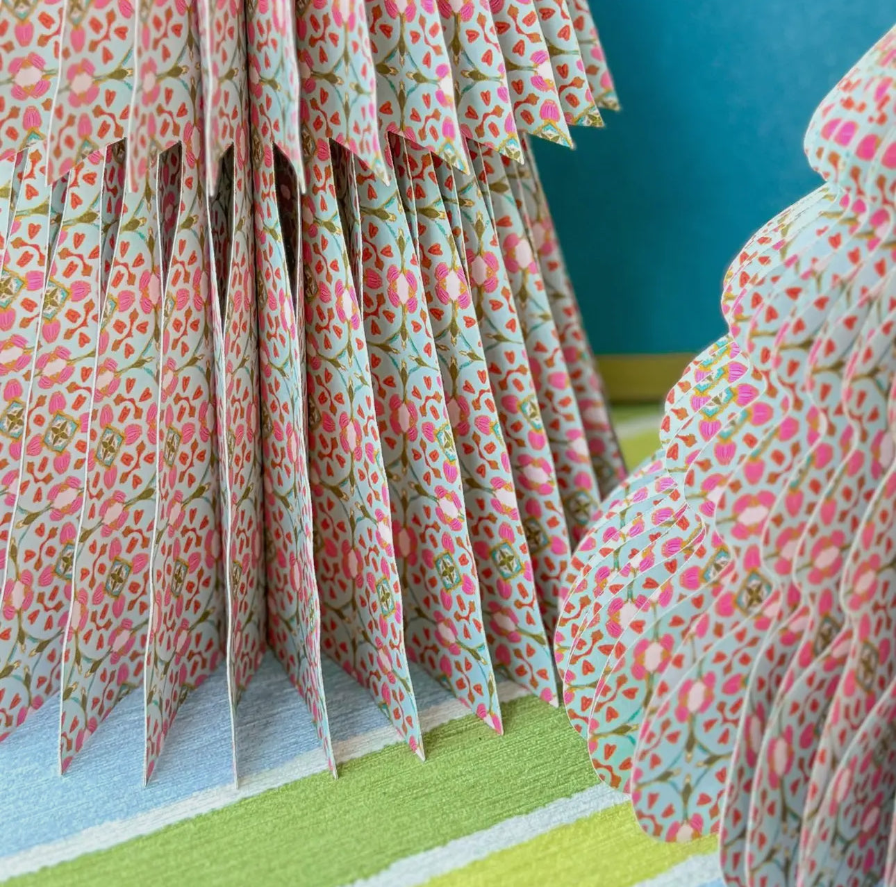 LP Gasparilla Honeycomb Christmas Tree 12”