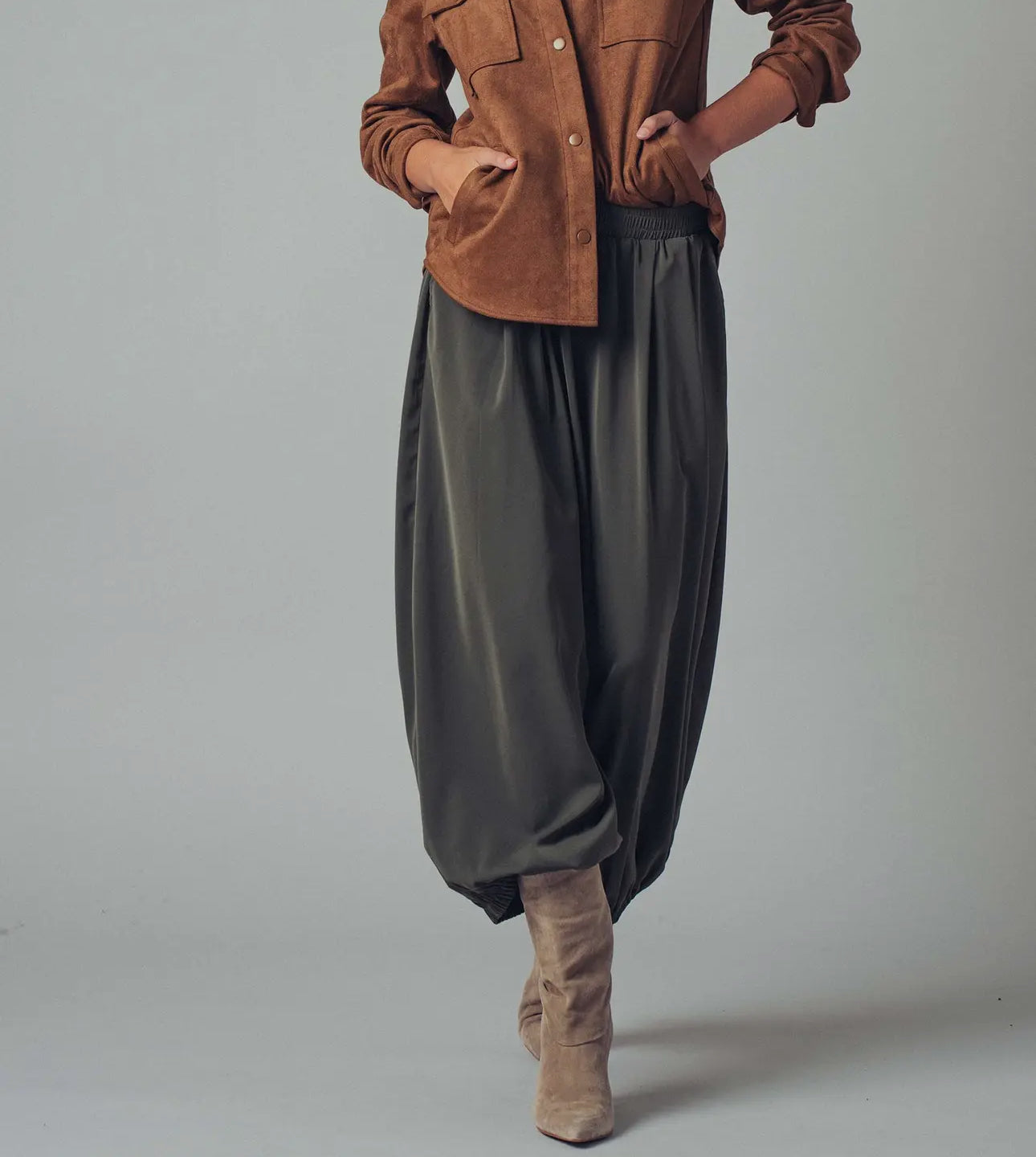 Elastic Ankle Pants/Olive