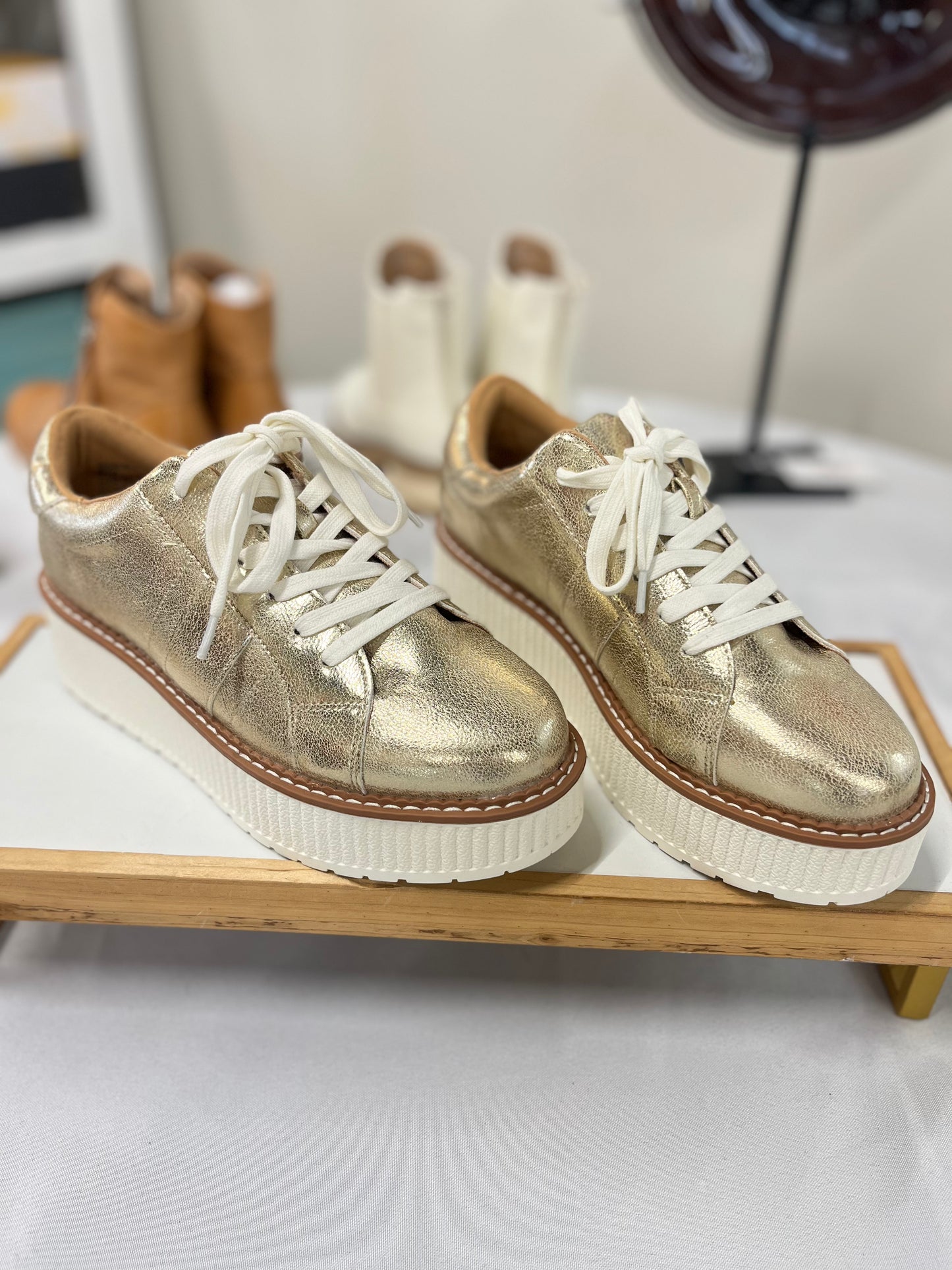 Champagne Clyde Lace Up Shoe