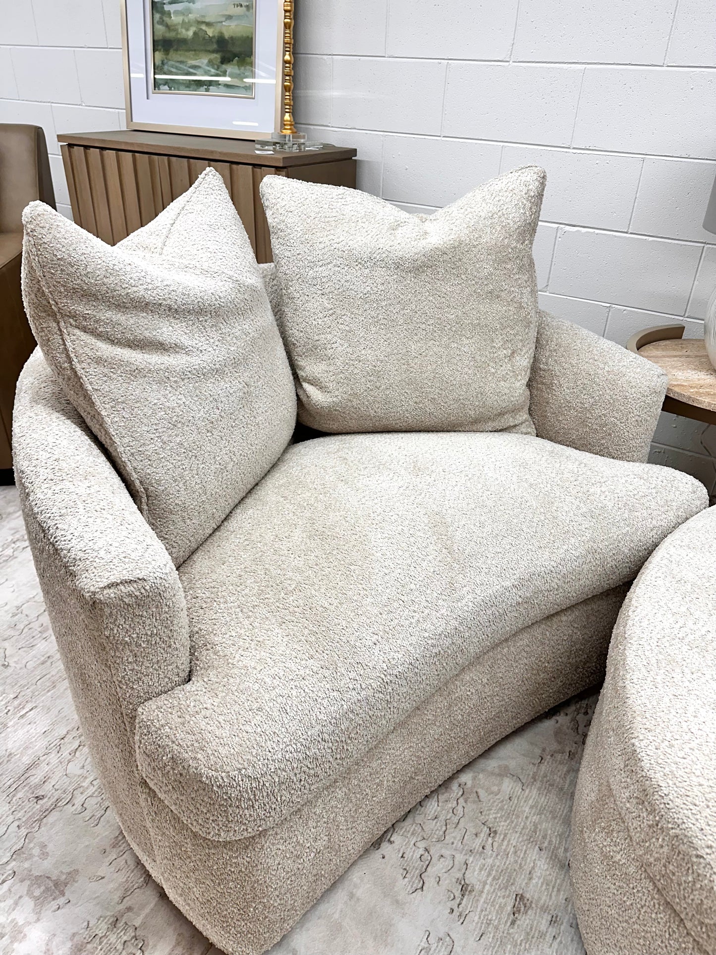 Norwalk Annette Cuddle Swivel Chair