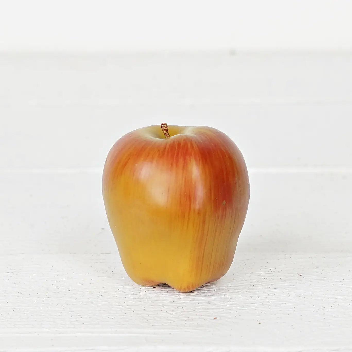 Red Apple 3.25"