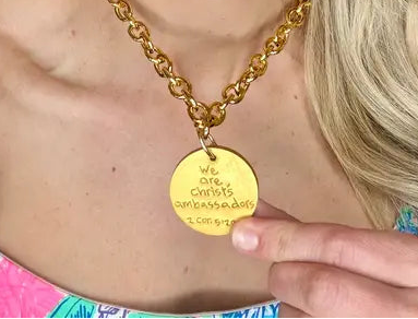 18" Gold Chain w/Pendant