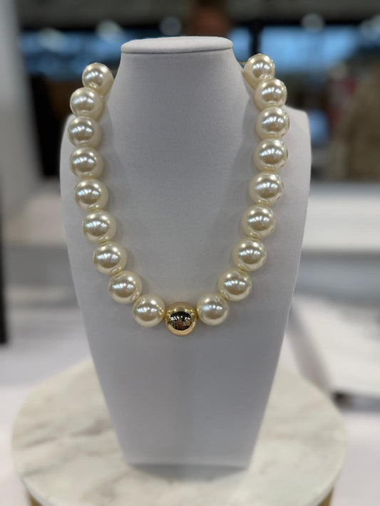 Chunky Pearl Necklace