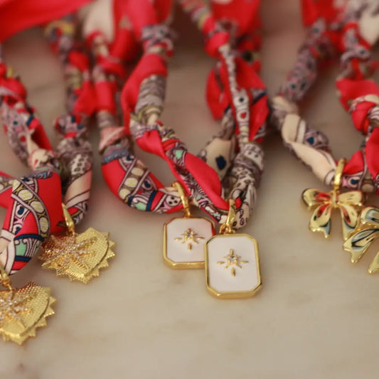 White Radiance Scarf Necklace