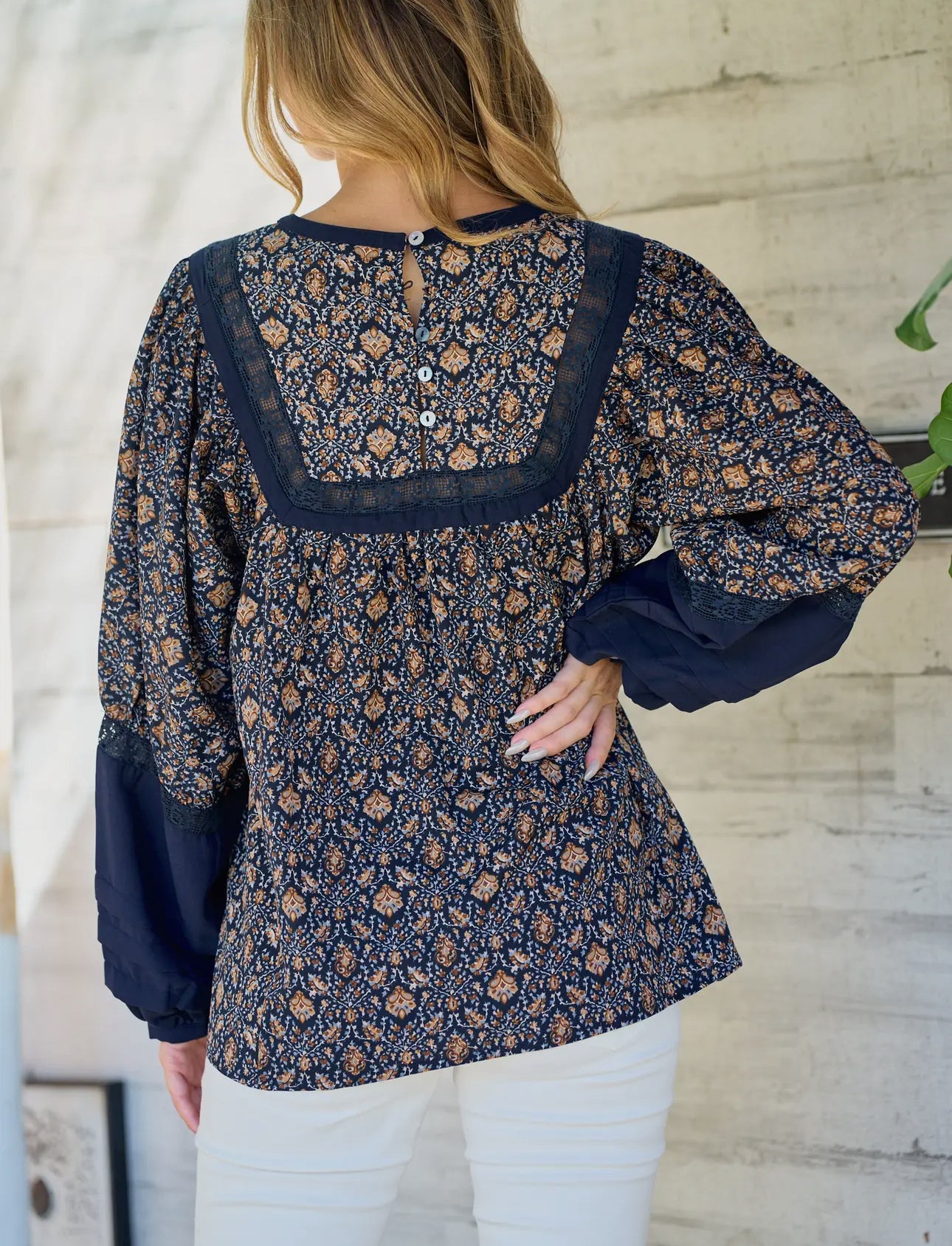 Contrast Sleeve Top/Navy Print