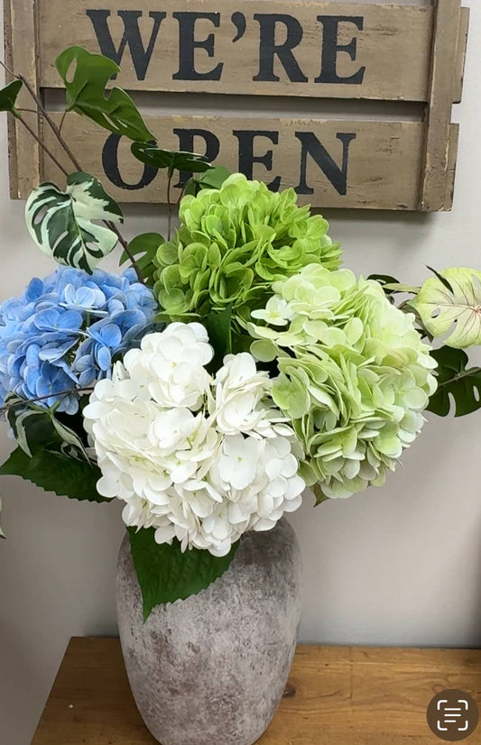 18" Real Touch Hydrangea Stem: White