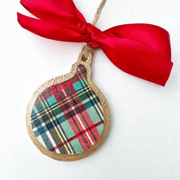 Festive Wreath Charm