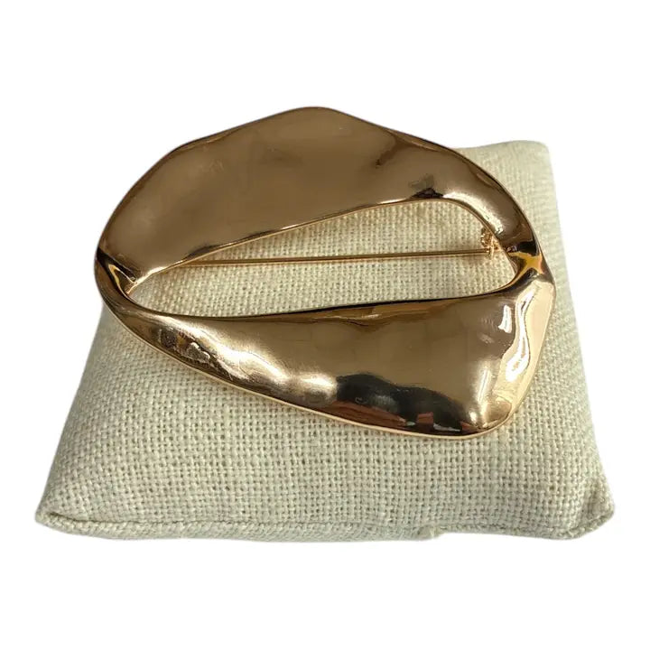Twisted Oval Pin Brooch