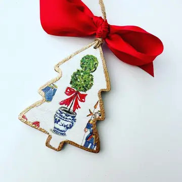 Festive Wreath Charm
