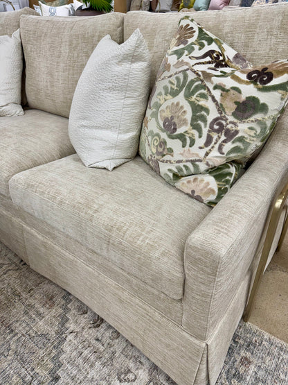 Norwalk Chealsea Long Sofa Skirted