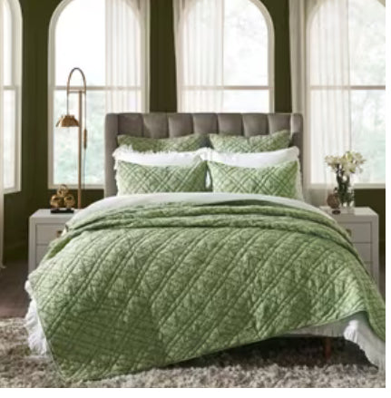 Moss Hand Quilted Quilt Set-King