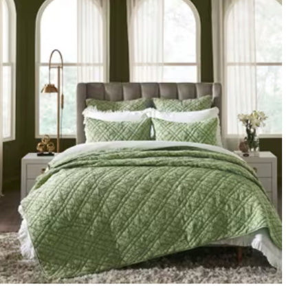 Moss Hand Quilted Quilt Set-King