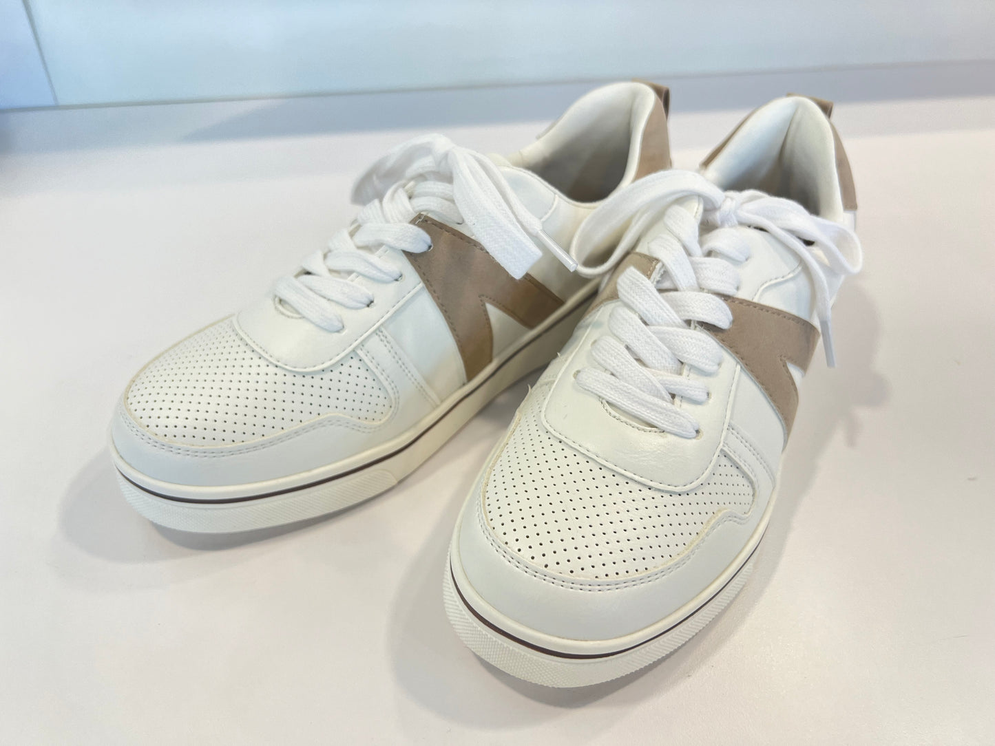 MIA Alta White/Taupe Sneaker