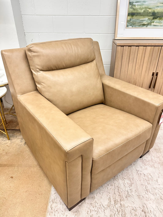 Universal Mixon Chair