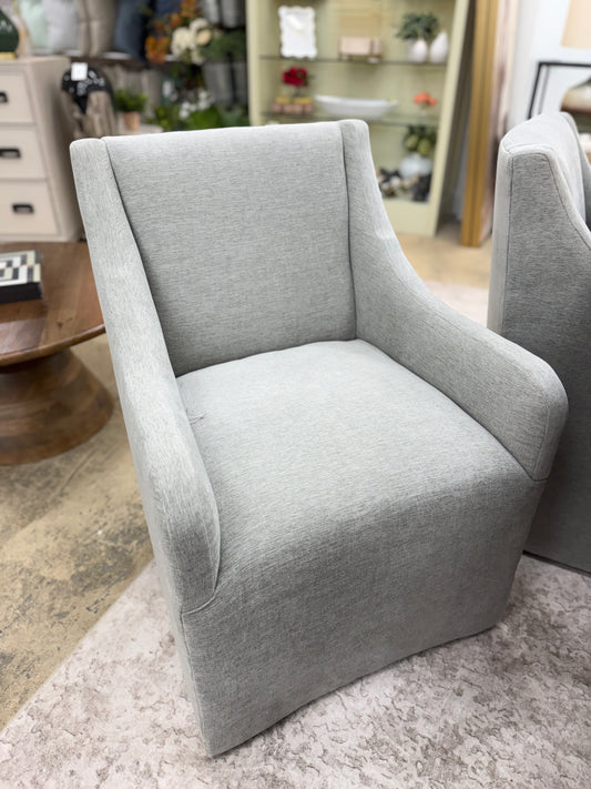 Caster Dining Arm Chair 25.5x20x34.75H