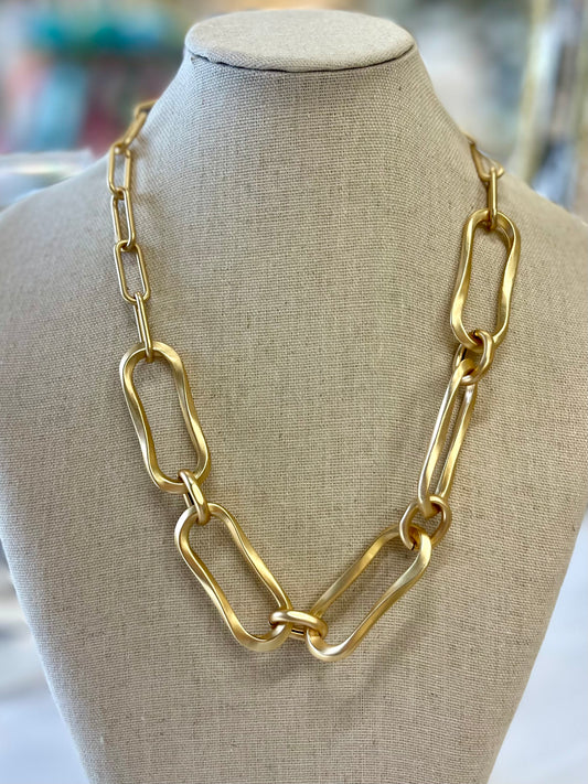 Matte Gold Hammered Link Necklace