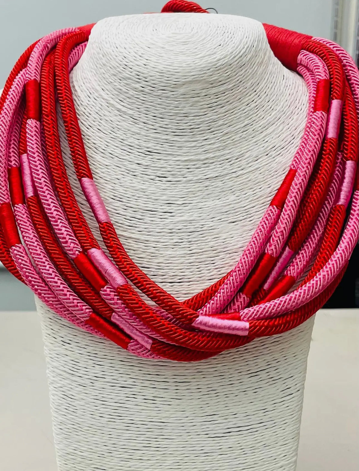 Eight Strand Necklace Red/Pink