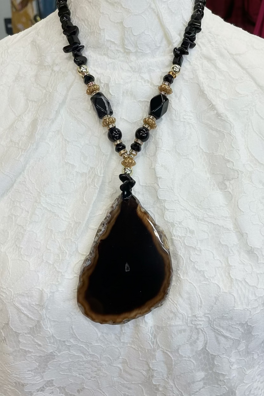Black Assorted Stone Necklace w/Pendant