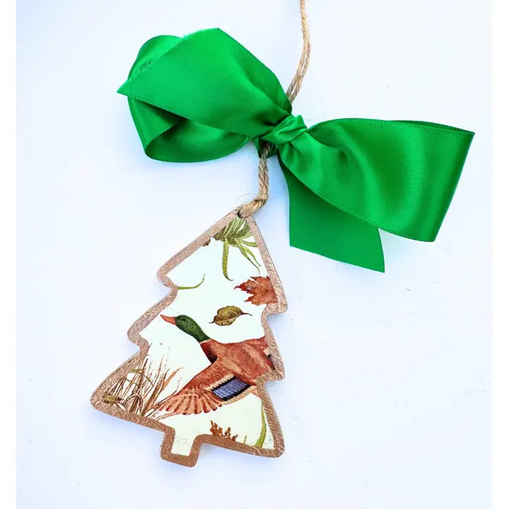 Festive Wreath Charm