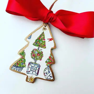 Festive Wreath Charm