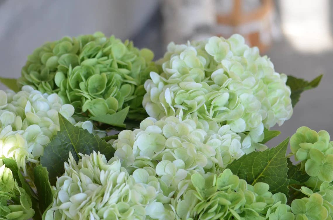 18" Real Touch Hydrangea Stem: White