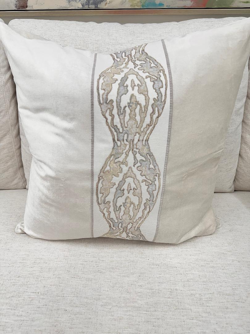 Royal Legacy 22" Pillow