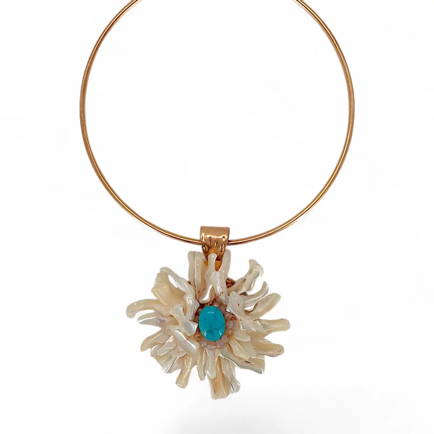 Chunky White Flower Shell Necklace