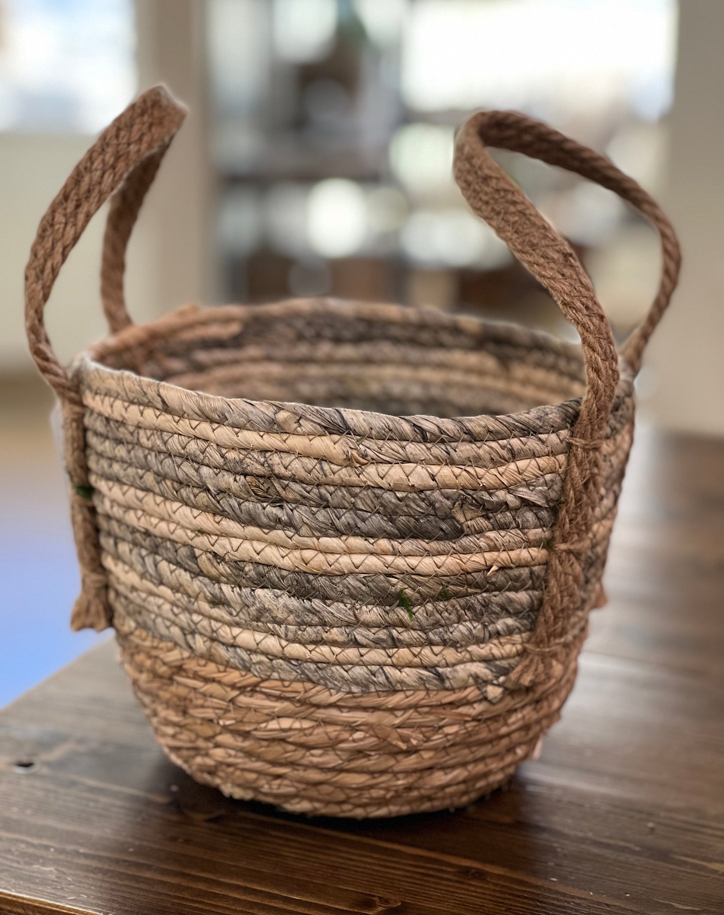 Seagrass Basket w/Handles Small