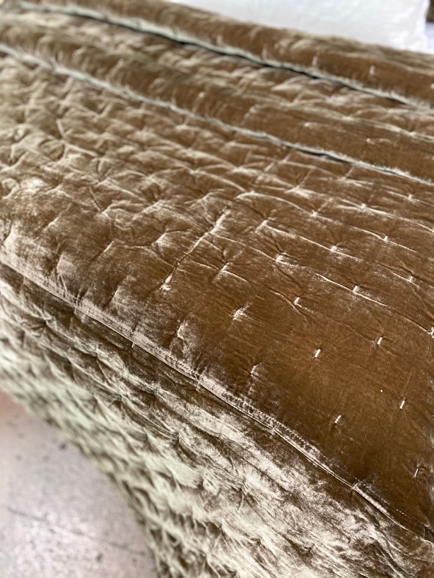 Faux Silk Velvet Quilt Set